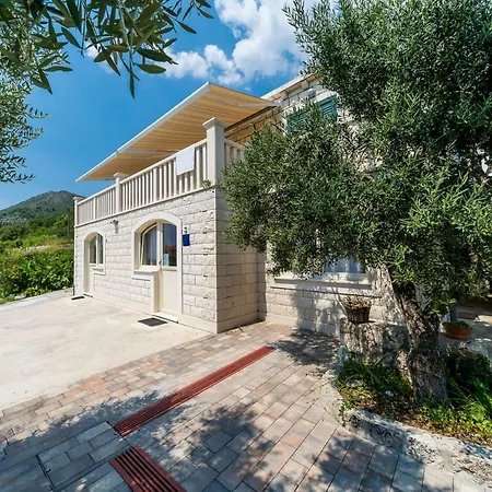 La Vagabonda * Orašac